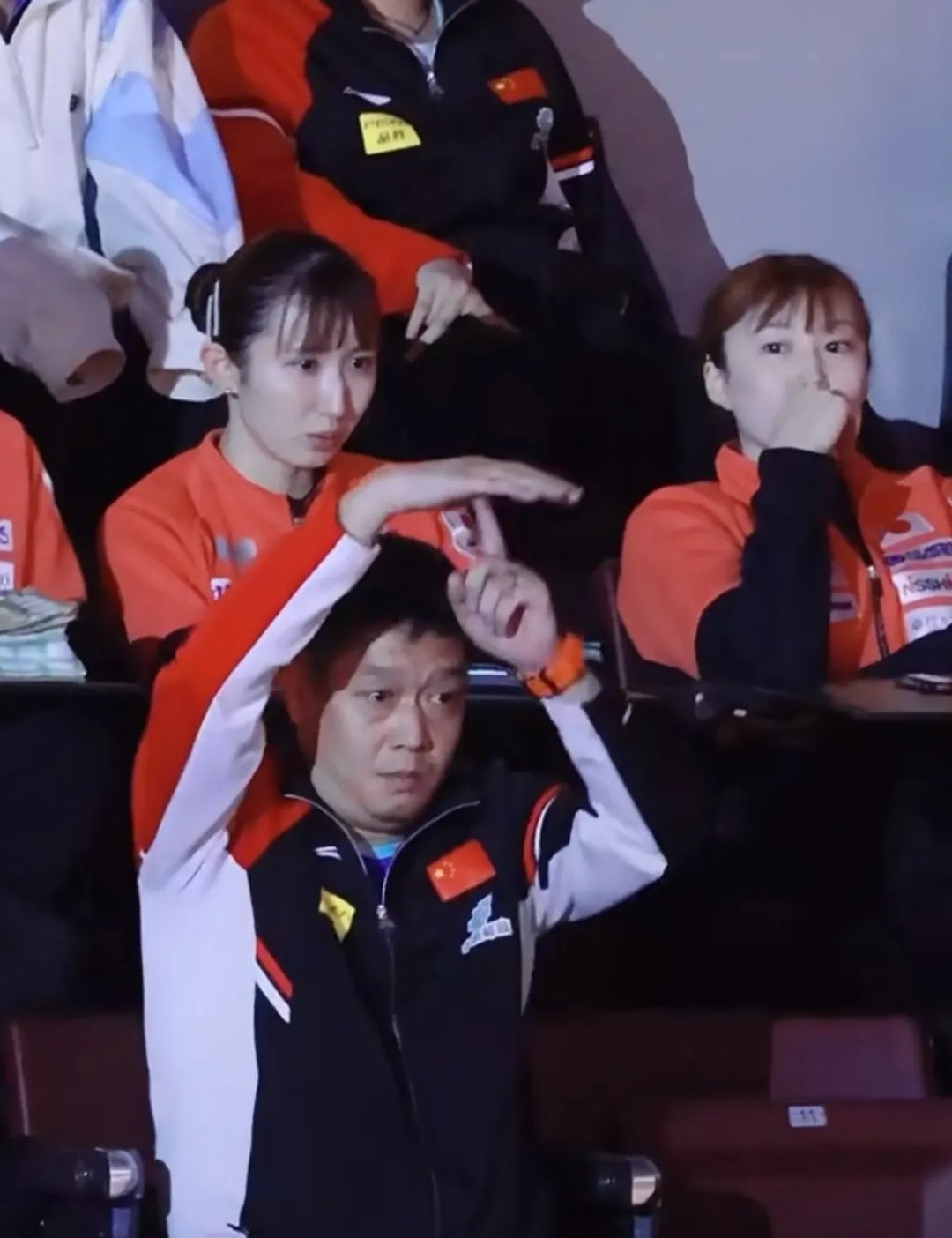 Fnatic刷新世界纪录，教练激动落泪
